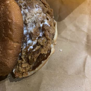 Kokmuş Hamburger Ve Yetersiz İade