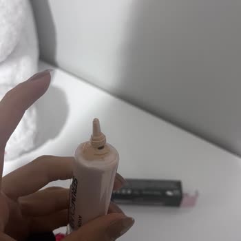 Kırık Kapaklı Fondöten Hayal Kırıklığı