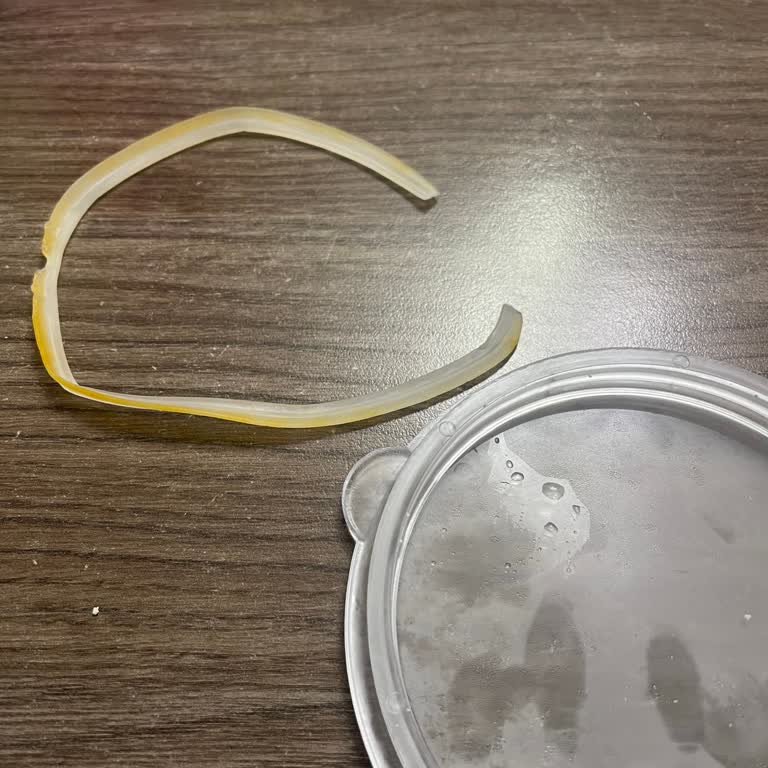 Emaylab Saklama Kabı Vakum Lastiği Sorunu Ve İletişimsizlik