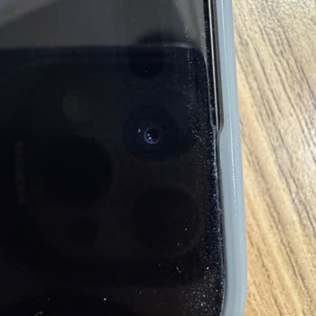 İphone 15 Pro'nun Ön Kamerasında Toz Sorunu Ve Değişim Talebinin Reddedilmesi