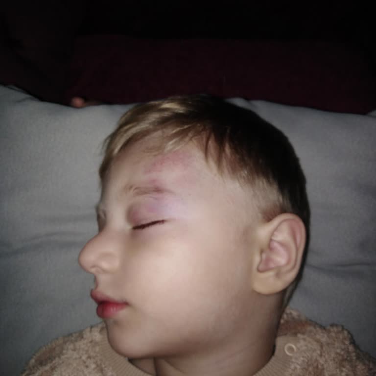 İstikbal Mağazasındaki Sorumsuzluk Ve Tehlikeli Durum