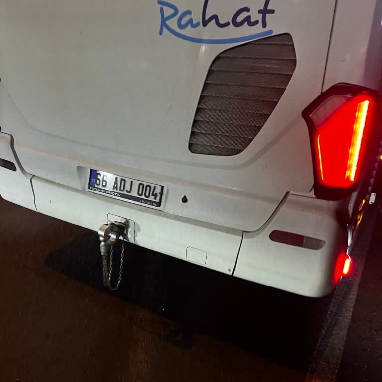 Gece Yarısı Otoyolda Bırakıldım