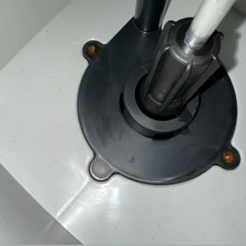 Paslanan Temizlik Seti Ve İletişimsiz Müşteri Hizmetleri