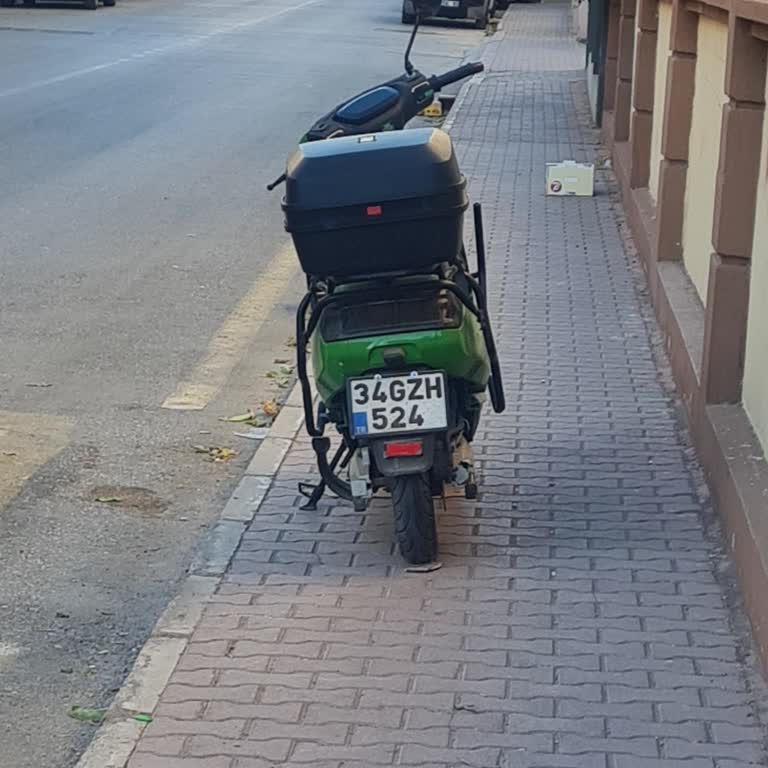 Kaldırımları İşgal Eden Scooter Sorunu