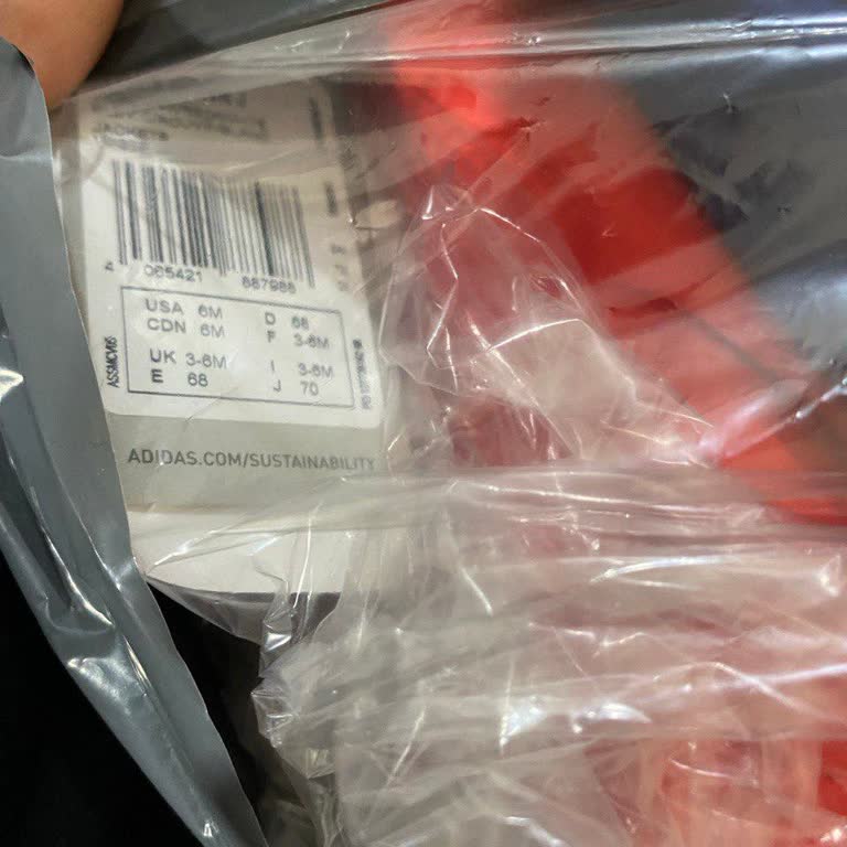 Yanlış Beden Gönderimi: Adidas Mont Sorunu