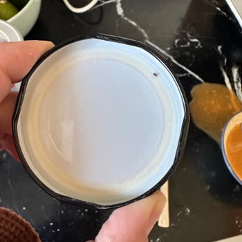 Lotus Natura Organik Üründen Böcek Çıktı