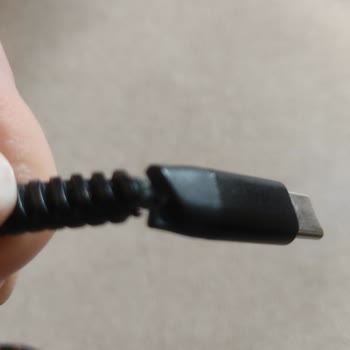 Dayanıklılık Sözü Tutulmayan Şarj Kablosu