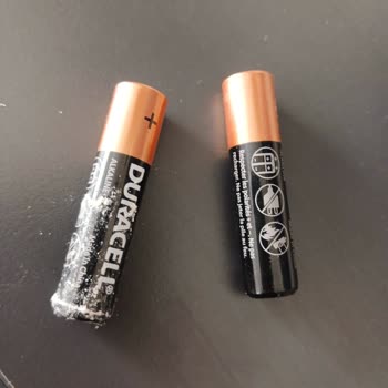Duracell Dayanıklı Denilen Pil Klavyeyi Bozdu