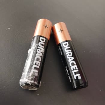 Duracell Dayanıklı Denilen Pil Klavyeyi Bozdu