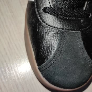 Adidas Ayakkabıda Hayal Kırıklığı: İade Ve Değişim Sorunu