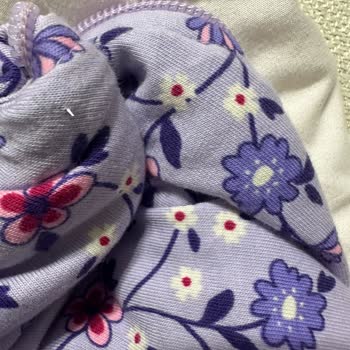 Bebek Tulumu İçinden Çıkan İğne Tehlikesi