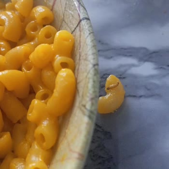 Banetti Mac And Cheese İçinden Kurtçuk Çıktı: Müşteri Şoku