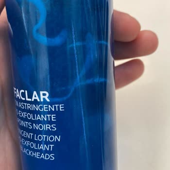 La Roche-Posay Effaclar Contained White Spots Before Use