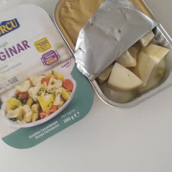 Pakette Hijyen Skandalı: Saç Çıktı!