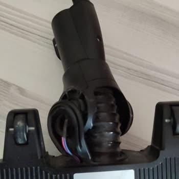 Bosch Şarjlı Süpürge'nin Dayanıksız Parçaları