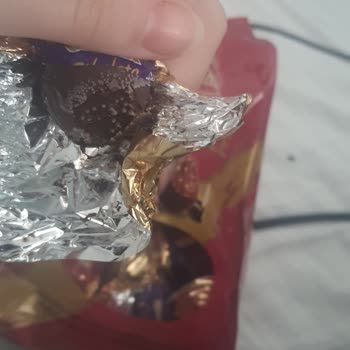 Bozuk Ülker Truffle Çikolatası Ve İletişim Eksikliği