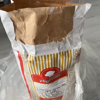 A101'den Alınan Unun İçinden Çıkan Böcekler Şok Etti