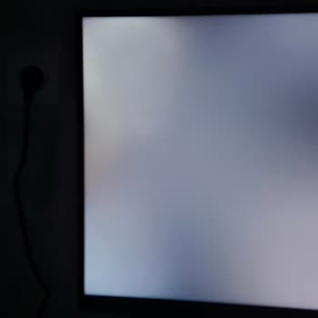 Asus Monitörde Işık Sızması Sorunu Ve İade Zorluğu