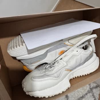 Ayakkabının Hızla Deforme Olması Ve Mağaza İlgisizliği