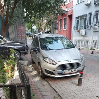 Komşunun Özel Park Yeri Ve Duman Sorunu
