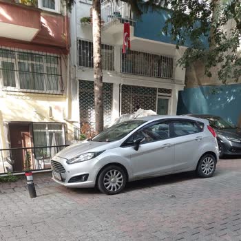 Komşunun Özel Park Yeri Ve Duman Sorunu