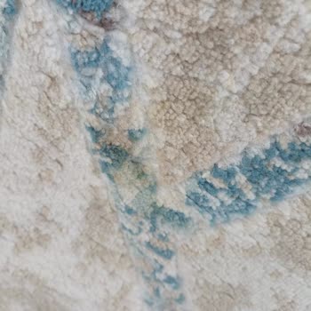 Lekeli Halılar Ve Sorumsuz Hizmet