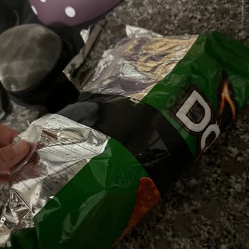 Doritos Paketinde Gizemli Siyah Bant Sorunu