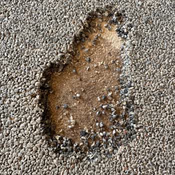 Aquazemin Uygulaması Hayal Kırıklığı: Zemin Kalkıyor, Firma İlgisiz