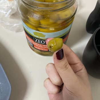 Aldığım Zeytinde Kurt Çıkması