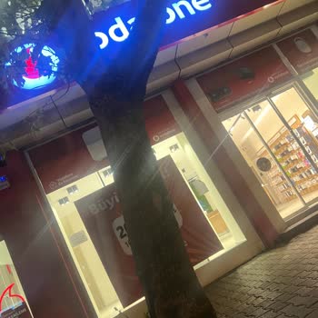 Vodafone Şubesinde Müşteri Hizmetleri Ve Çözüm Eksikliği