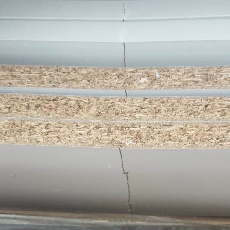 Kırık Kitaplık Ve İlgisiz İade Süreci