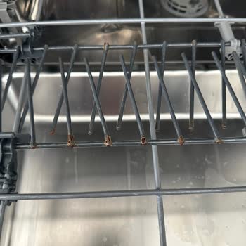 Beko Bulaşık Makinesi Sepetlerinde Aşırı Paslanma Sorunu