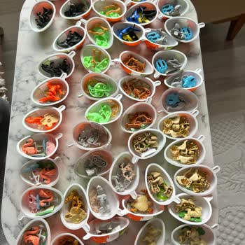 Kinder Joy Sürprizleri Hayal Kırıklığına Uğrattı