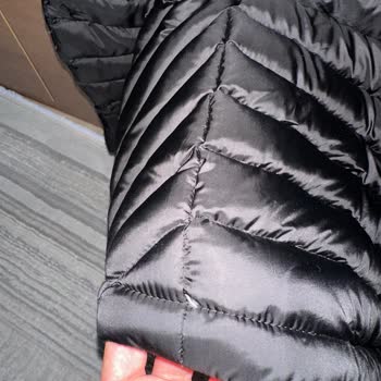 Lufian Tüy Bırakan Mont Ve İlgisiz Müşteri Hizmetleri