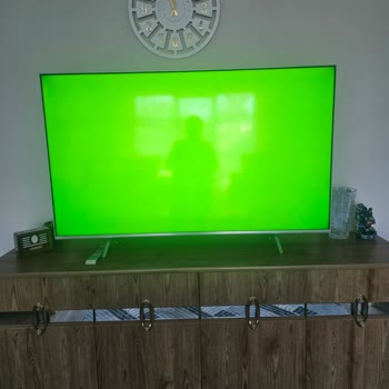 Arızalı TV Ve Yetersiz Hizmet Deneyimi