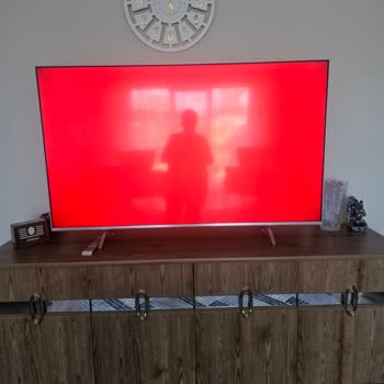 Arızalı TV Ve Yetersiz Hizmet Deneyimi