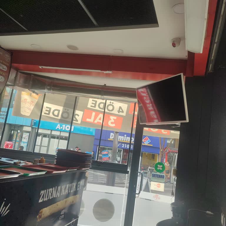 Planlı Elektrik Kesintileri İşletmeleri Zor Durumda Bırakıyor