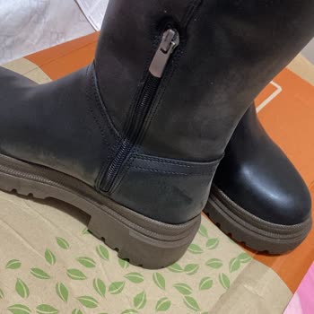 FLO Ayakkabı Kirliliğiyle Gelen Çizme Hayal Kırıklığı