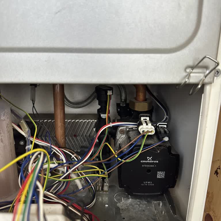 Soğuk Kış Günlerinde Mağduriyet: Airfel Kombi Parça Bekliyor