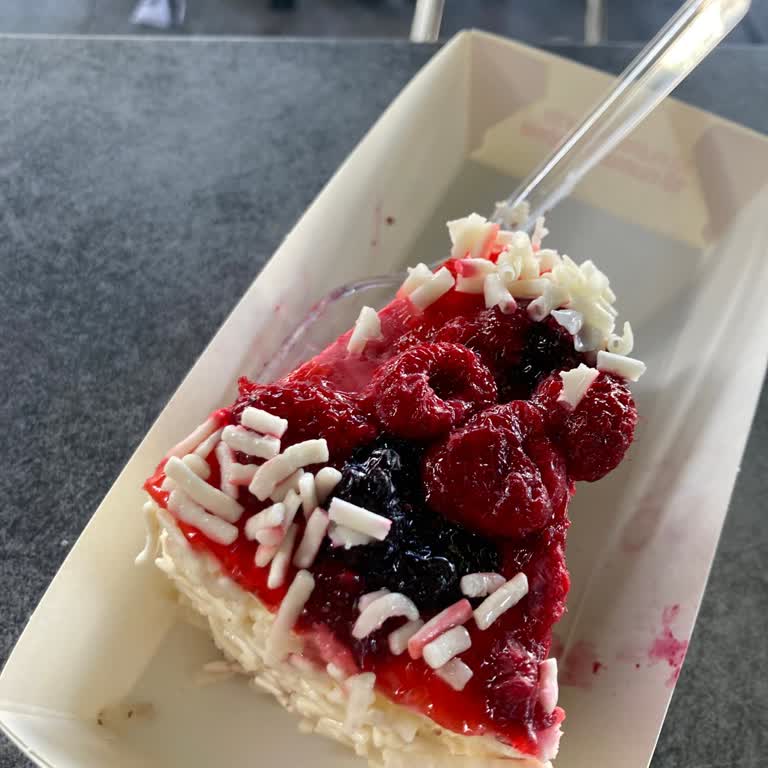 On On Kafe Kötü Pastası Ve İlgisiz Çalışanlar