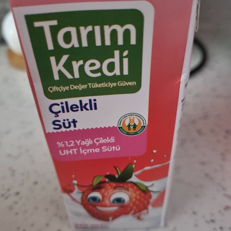 Tarihi Geçmemiş Çilekli Süt Bozuk Çıktı