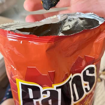 Patos Cips Paketinden Çıkan Gizemli Nesne!