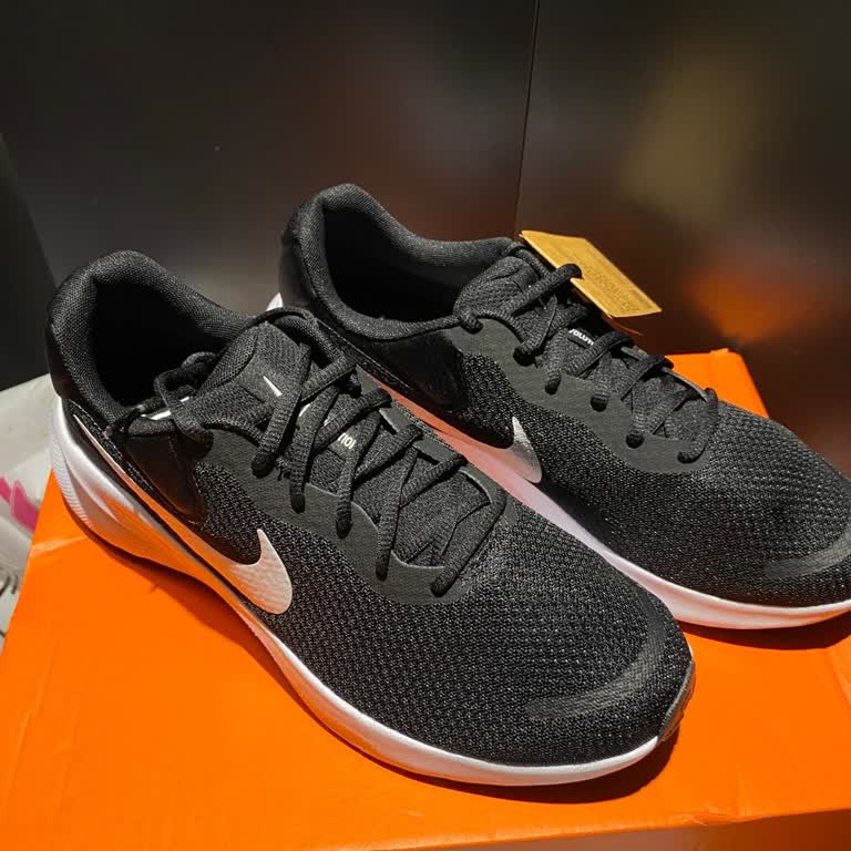 Nike Ayakkabımın Rahatsız Edici Sesi