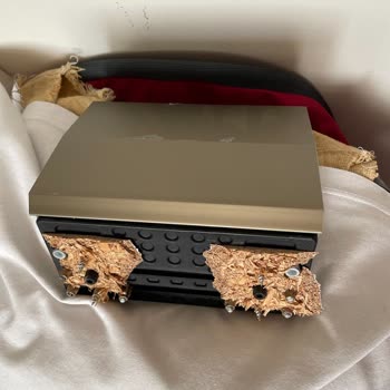 Enza Home Tehlikeli Mobilya Tasarımı Ve Yetersiz Servis Hizmeti