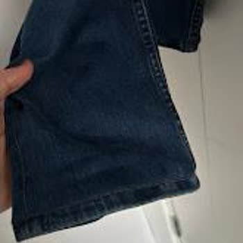 Mango Pantolonun Boyası Akıyor