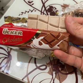 Ülker Tablet Çikolatanın Rengi Ve Tadı Şaşırtıyor