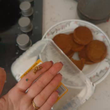 BİM'de Satılan Köfteden Taş Çıkması