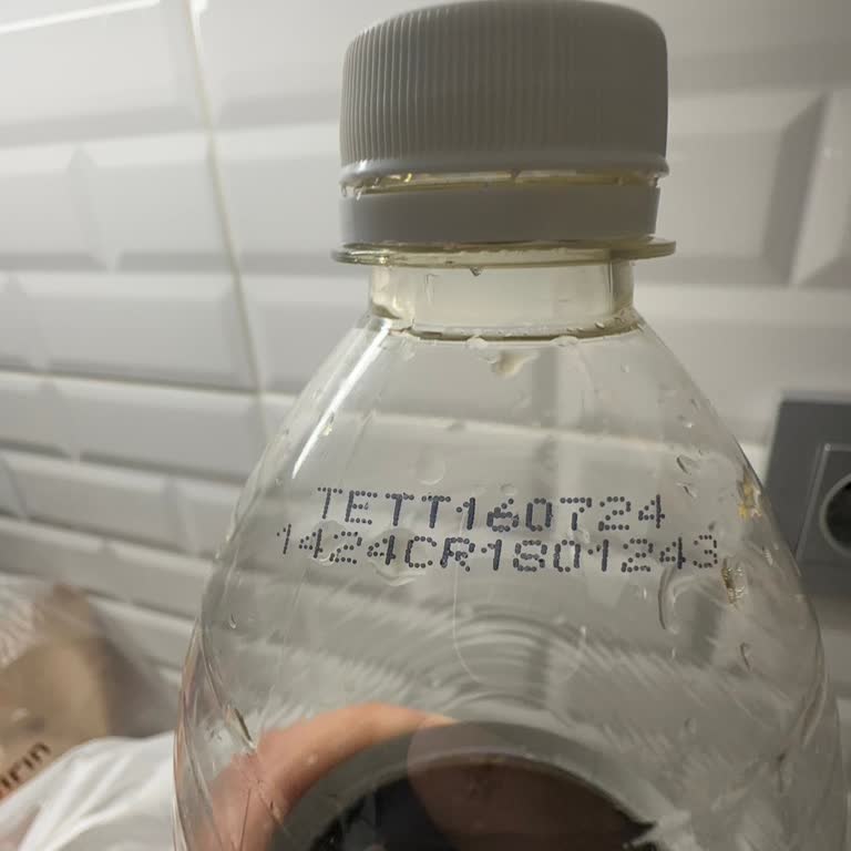 Migros'ta Son Kullanma Tarihi Geçmiş Kola Şoku