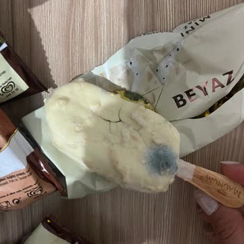 Küflü Magnum Mini Dondurma: Sağlık Tehlikesi Ve Hayal Kırıklığı