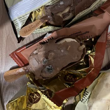 Küflü Magnum Mini Dondurma: Sağlık Tehlikesi Ve Hayal Kırıklığı